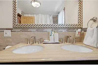 76 Woodcliff Rd, Quincy, MA 02169 - Photo 32