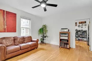 124 Chestnut St, Brookline, MA 02445 - Photo 8