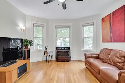 124 Chestnut St #1, Brookline, MA 02445 - Photo 8