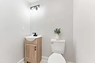 9 Pavia Pl, Framingham, MA 01702 - Photo 36