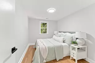 9 Pavia Pl, Framingham, MA 01702 - Photo 26