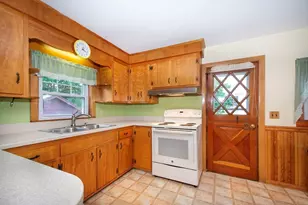 10 Elmlawn Rd, Braintree, MA 02184 - Photo 12