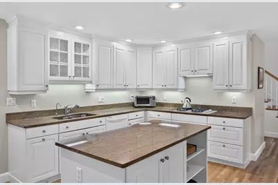 28 Longshank Cir, Falmouth, MA 02536 - Photo 6