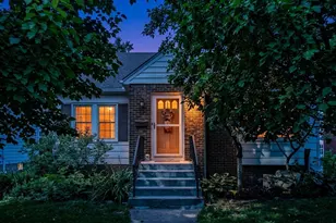 8 Cardinal, Worcester, MA 01602 - Photo 1