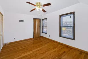 112 Quebec St, Lowell, MA 01852 - Photo 18