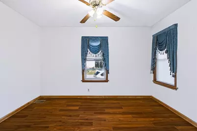 112 Quebec St, Lowell, MA 01852 - Photo 6