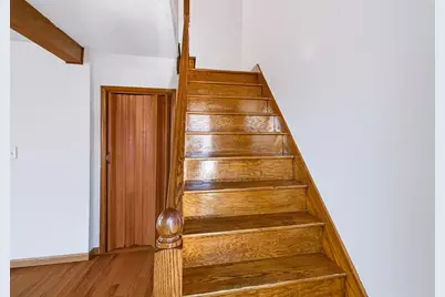 112 Quebec St, Lowell, MA 01852 - Photo 16