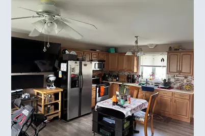 16 Kaveney St, Chicopee, MA 01020 - Photo 22