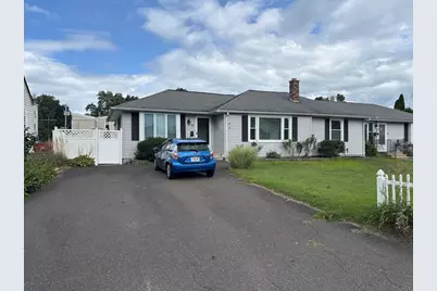 16 Kaveney St, Chicopee, MA 01020 - Photo 2