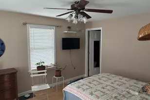 16 Kaveney St, Chicopee, MA 01020 - Photo 18
