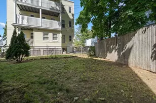 93 Easton St, Boston, MA 02134 - Photo 32