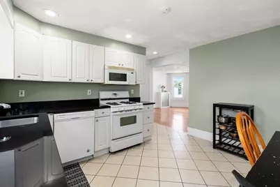 93 Easton Street, Boston, MA 02134 - Photo 10