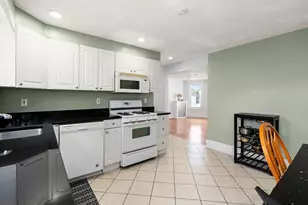 93 Easton St, Boston, MA 02134 - Photo 10
