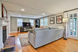 381 Willow St, Mansfield, MA 02048 - Photo 8