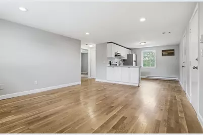 23 Frank St #6, Dracut, MA 01826 - Photo 4