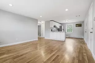 23 Frank St, Dracut, MA 01826 - Photo 4