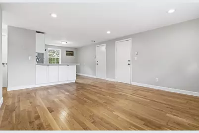 23 Frank St #6, Dracut, MA 01826 - Photo 8