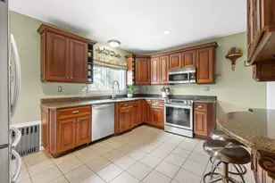 820 Beaver St, Waltham, MA 02452 - Photo 8