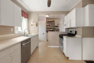 8 Palmer Ave, Saugus, MA 01906 - Photo 18