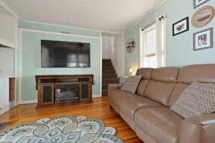 8 Palmer Ave, Saugus, MA 01906 - Photo 10