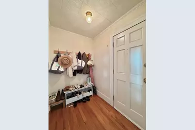 6 Mortimer St, Springfield, MA 01109 - Photo 36