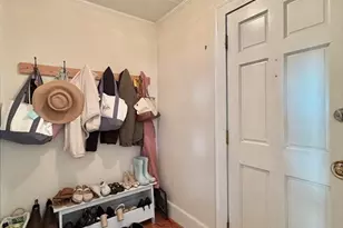 6 Mortimer St, Springfield, MA 01109 - Photo 36
