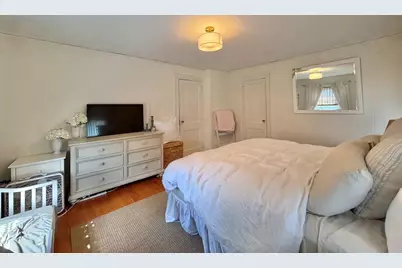 6 Mortimer St, Springfield, MA 01109 - Photo 26