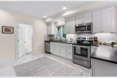 15 S Flagg St, Worcester, MA 01602 - Photo 6