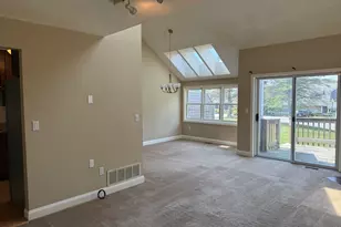 37 Harbor Hill Dr, Bourne, MA 02532 - Photo 2
