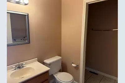 37 Harbor Hill Dr #37, Bourne, MA 02532 - Photo 10