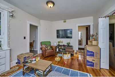 78 Fellsway West, Somerville, MA 02145 - Photo 2