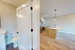 211 Green St, Boston, MA 02130 - Photo 4