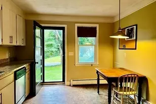 10 Chestnut St, Hatfield, MA 01038 - Photo 12