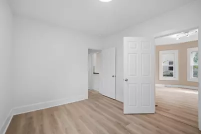 35-37 Ozark St, Springfield, MA 01108 - Photo 16