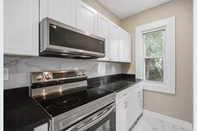 35-37 Ozark St, Springfield, MA 01108 - Photo 6