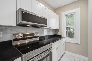 35-37 Ozark St, Springfield, MA 01108 - Photo 6