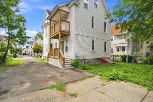 35-37 Ozark St, Springfield, MA 01108 - Photo 4