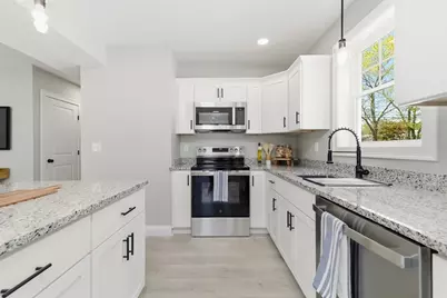 3 Crossman Street #A, Taunton, MA 02780 - Photo 4