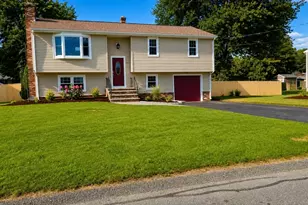 128 Evergreen Dr, Swansea, MA 02777 - Photo 4