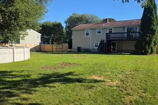 128 Evergreen Dr, Swansea, MA 02777 - Photo 10