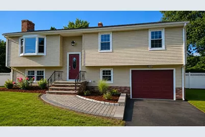 128 Evergreen Dr, Swansea, MA 02777 - Photo 2