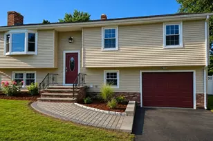 128 Evergreen Dr, Swansea, MA 02777 - Photo 2