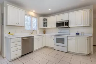 14 Orchard Ln, Abington, MA 02351 - Photo 10