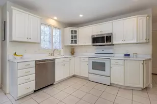 14 Orchard Ln, Abington, MA 02351 - Photo 10