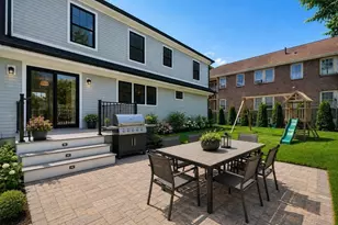17 Kilburn Rd, Newton, MA 02465 - Photo 4