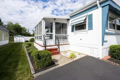 38 Colvin St, Attleboro, MA 02703 - Photo 2