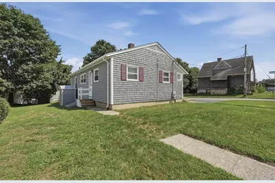 2228 Acushnet Ave, New Bedford, MA 02745 - Photo 34