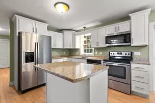 9 Shamrock Ln, Lakeville, MA 02347 - Photo 2