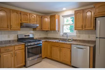 21 Debra Ln, Framingham, MA 01701 - Photo 8