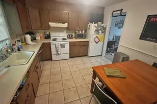 263 South St, Holliston, MA 01746 - Photo 12
